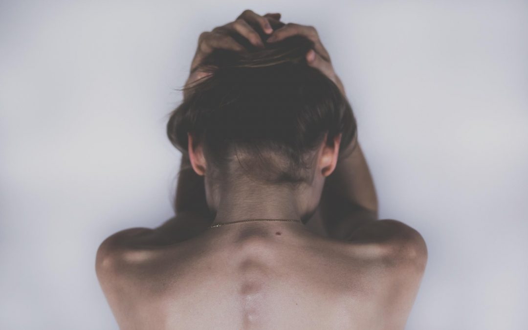 Dolor de espalda en verano: causas reales y recuperación